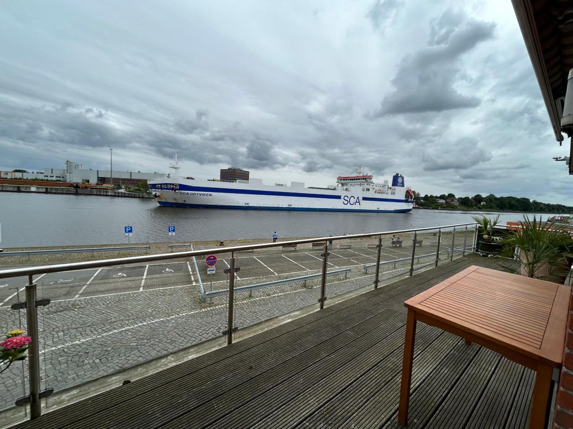 Rendsburg Ahoi Apartamento Exterior foto