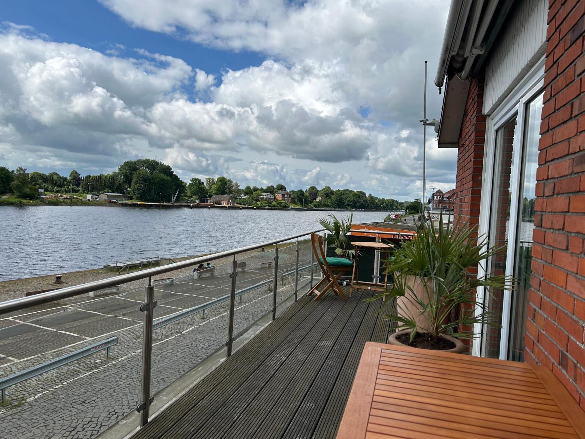 Rendsburg Ahoi Apartamento Exterior foto